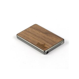 Snuff Box in rechteckiger Form, Holzoberfläche aus Walnussholz mit eingraviertem Logo, silbernes Metallcase,